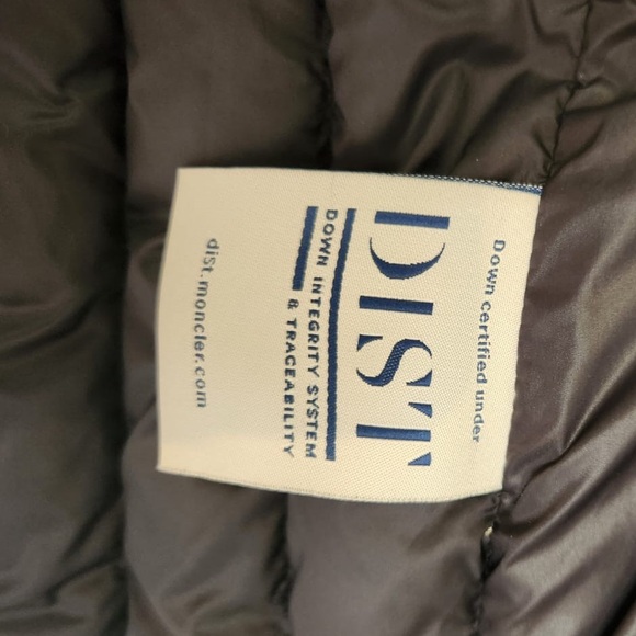 Moncler Jacket for men - Picture 8 of 8